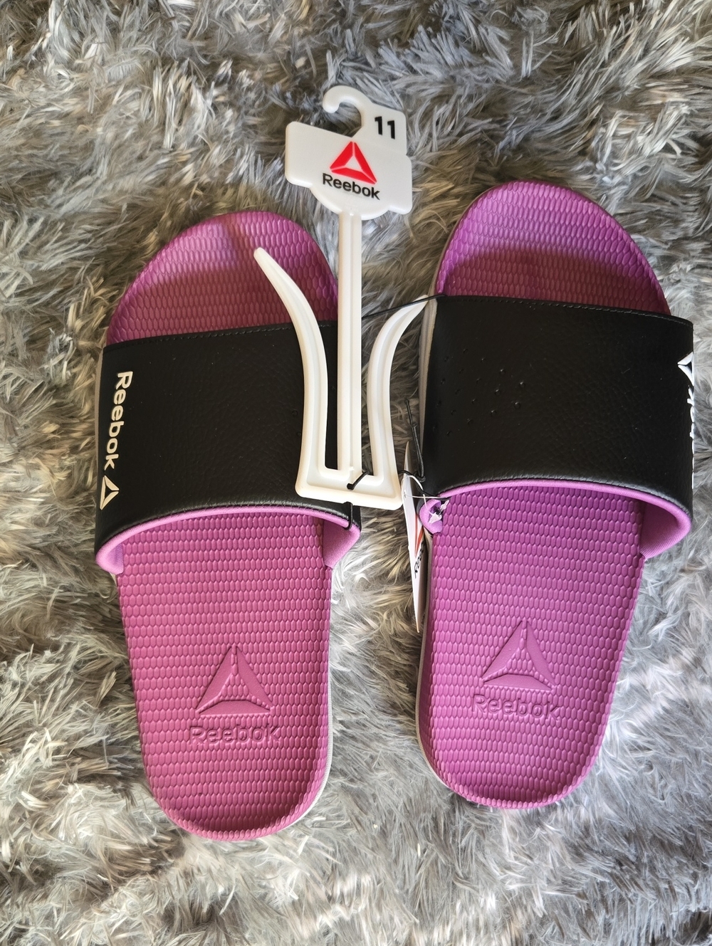 Reebok Black & Pink Slip-On Slides💜 Size 11  NWT